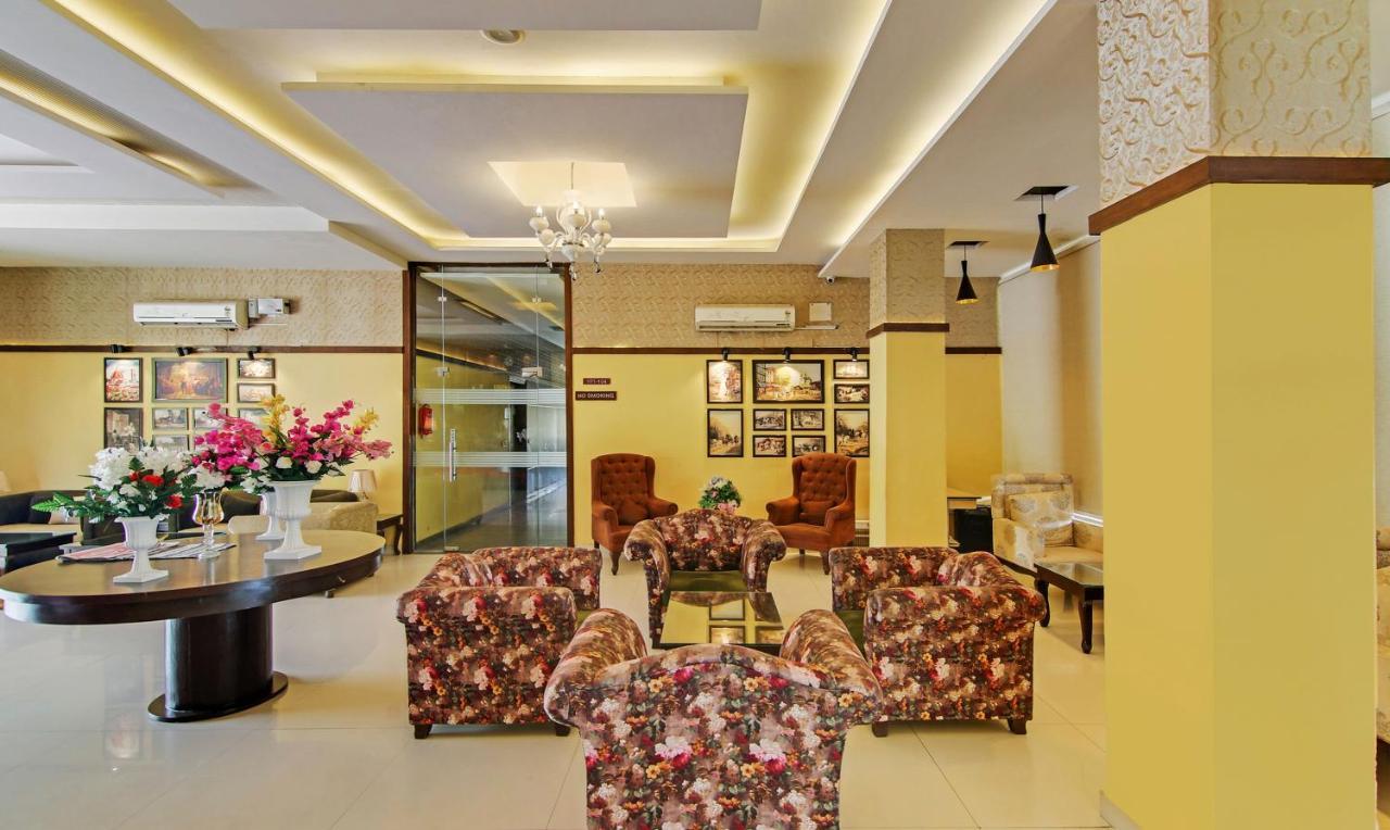 Redwood Resort Panchkula Eksteriør bilde